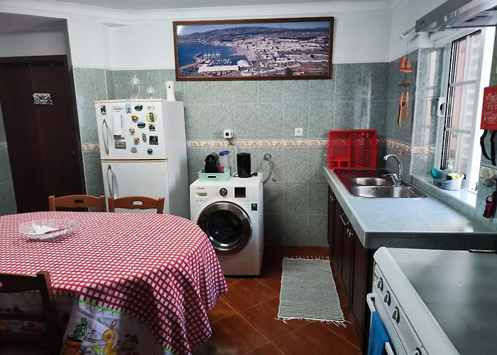 Abrigo Do Farol Santa Cruz das Flores